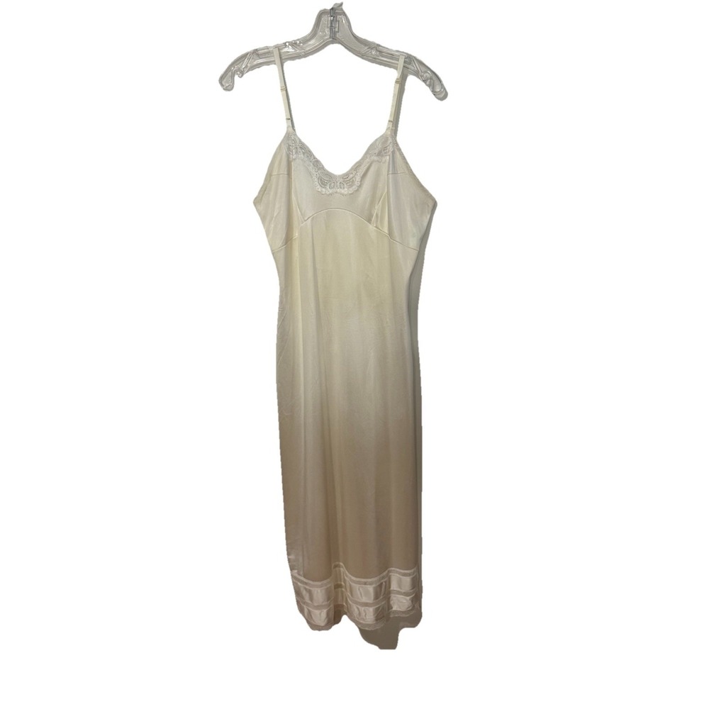 Vintage 70s 80s Adonna JCPenney White Antron Nylon Slip Lace Trim 36 Union Made